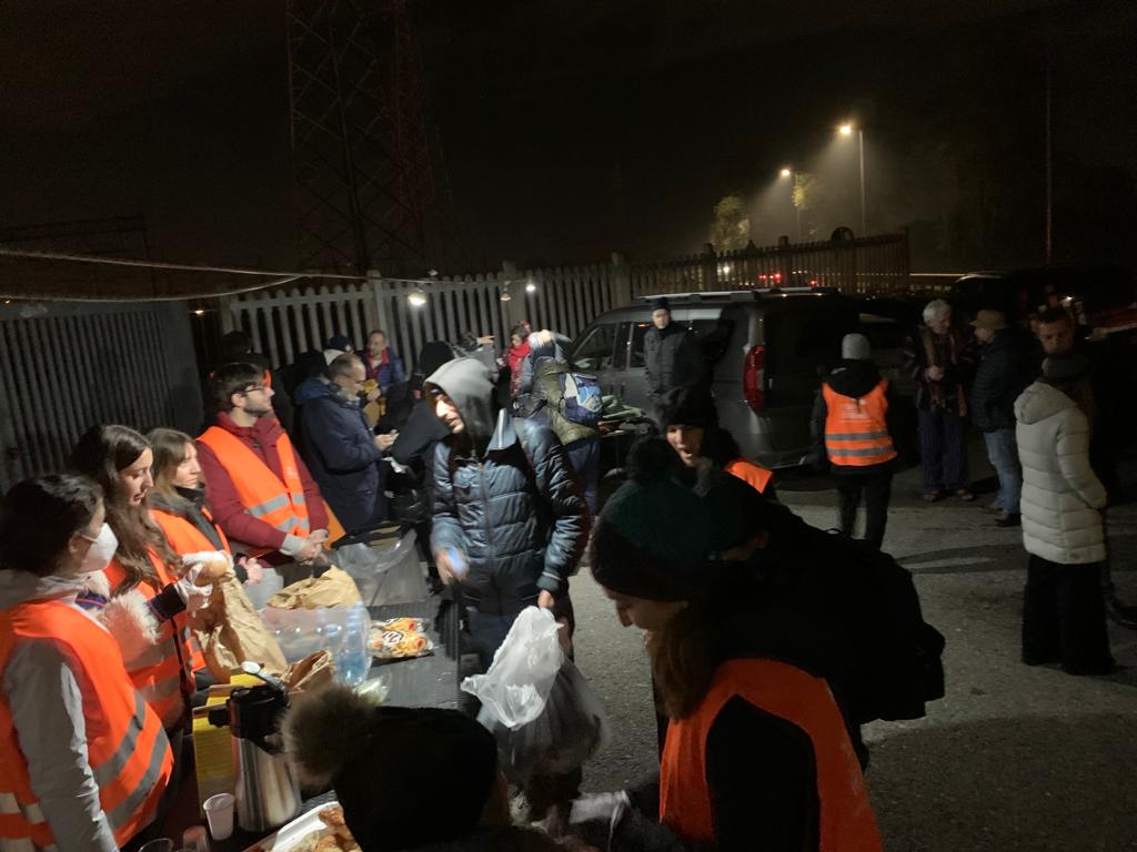 Quella luce accesa nel buio del boschetto: il “Team Rogoredo”